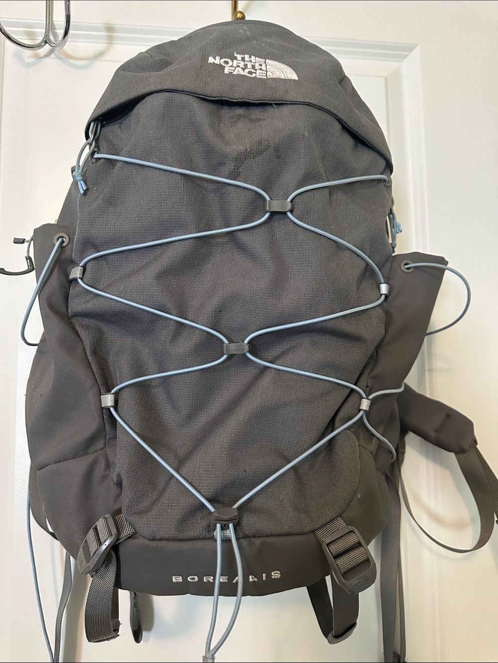 The North Face Gray Backpack with Light Blue Bungee Flexvent - Picture 8 of 17